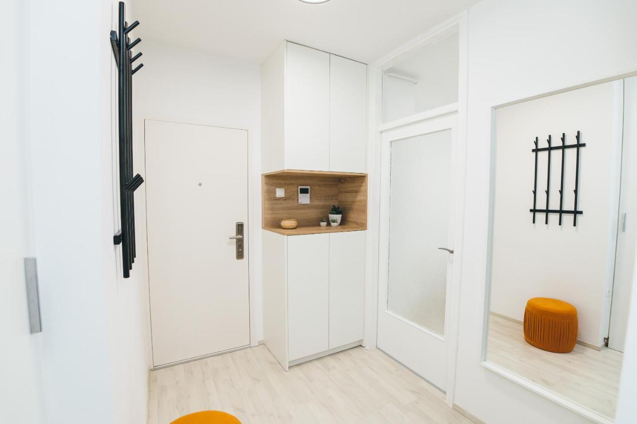 Aurelia'S Comfy Place With Free Parking Загреб Екстериор снимка